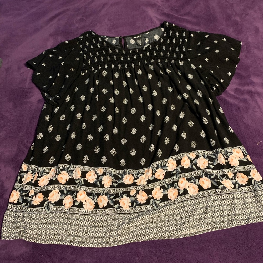 Torrid silky floral top size 2